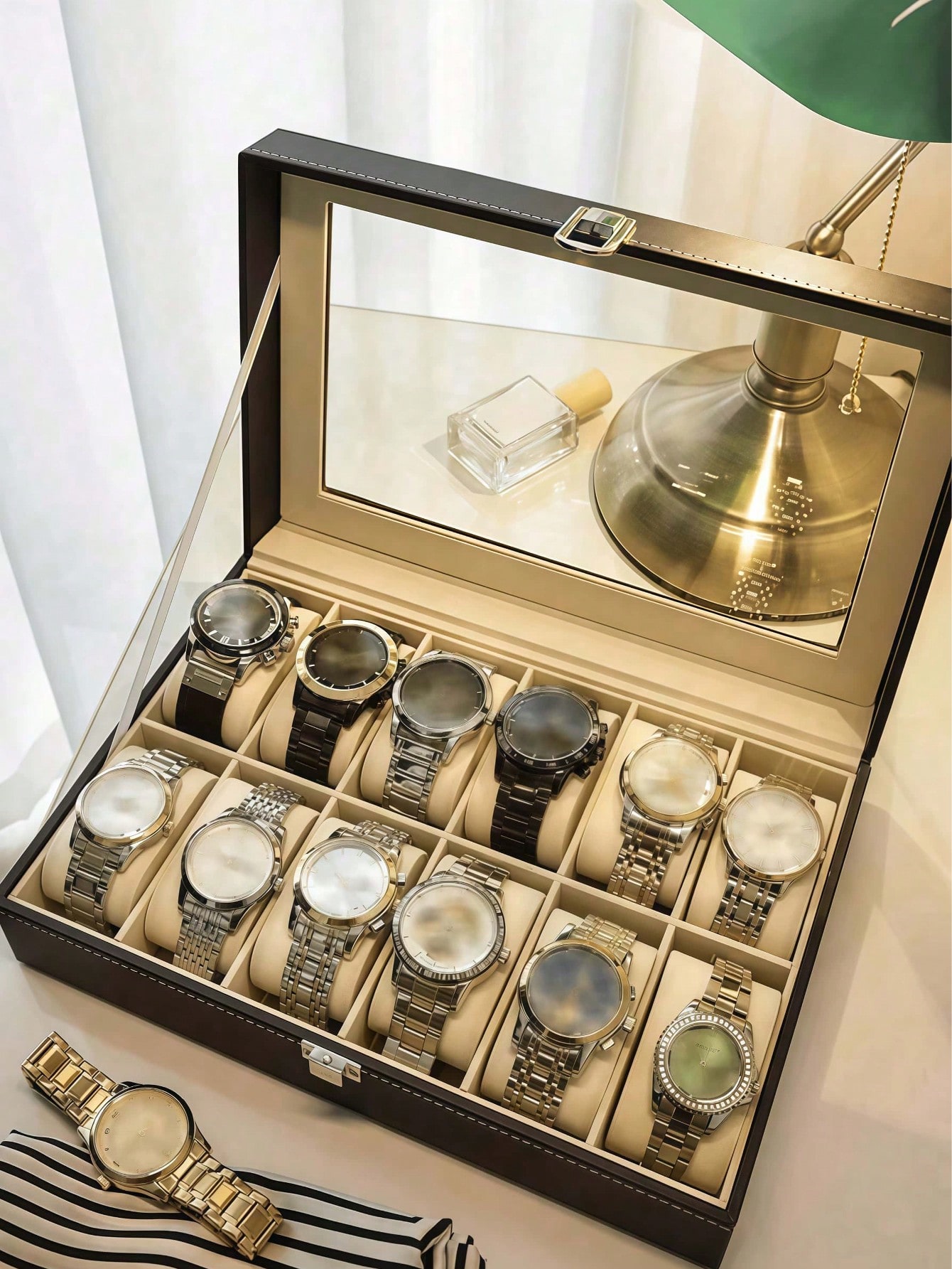Skórzane pudełko na zegarki z  – Jewelry Watches Box recenzja i cena