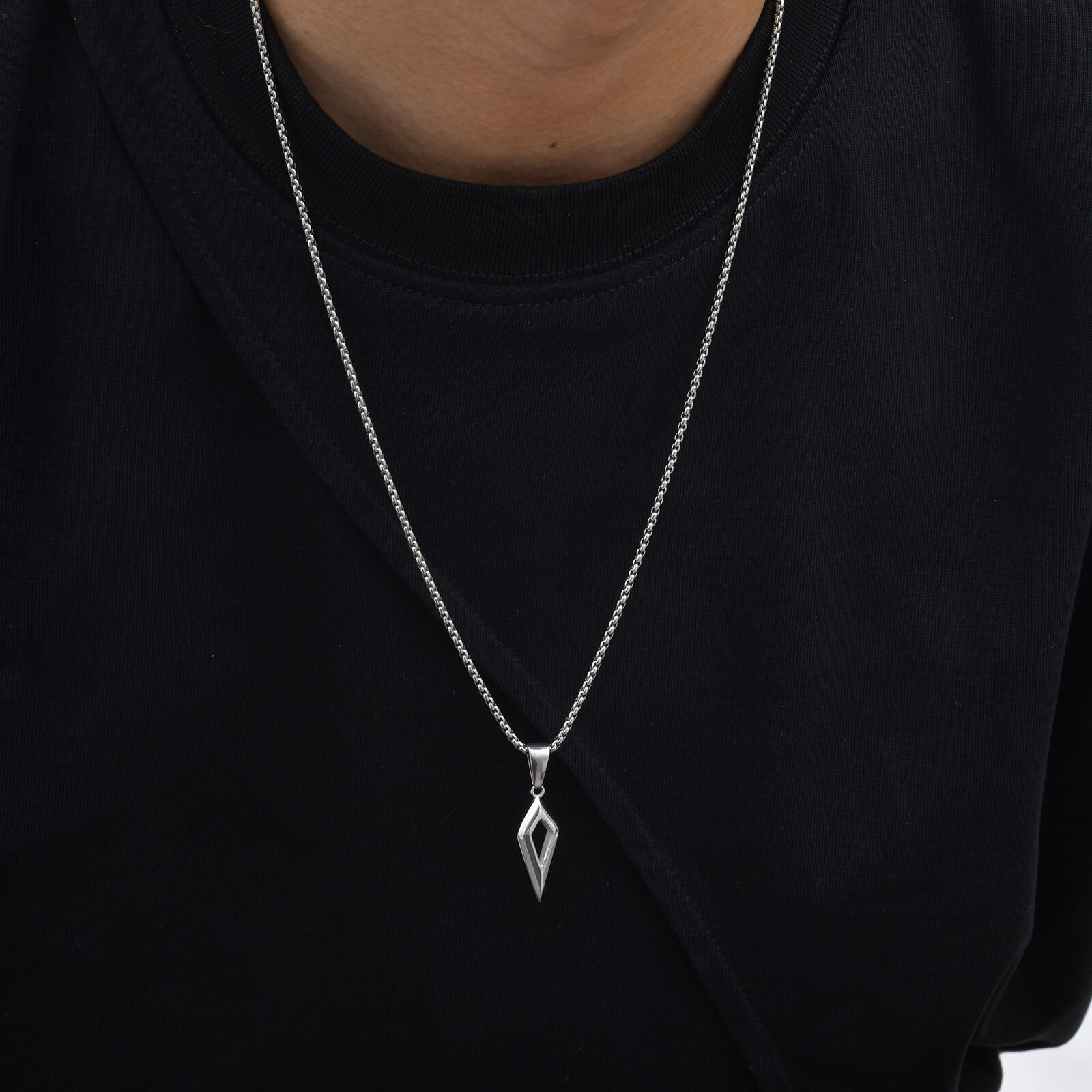 Vnox Naszyjniki z pionowym prę – Mens Dog Tag Necklace recenzja i cena